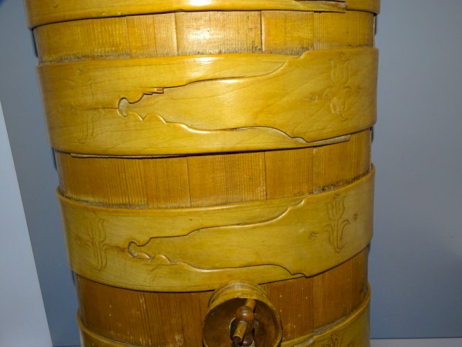 -ANCIENNE BOUILLE A LAIT BOIS ART POPULAIRE SUISSE décor Trompe L'OEIL BOILLE  D