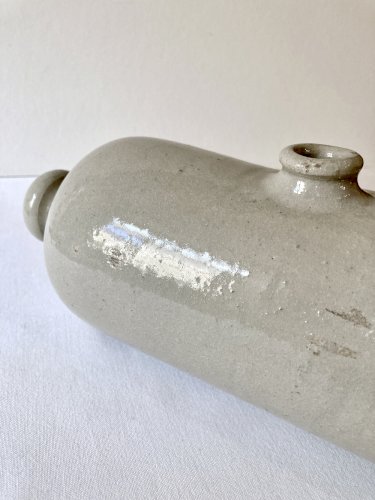 Ancienne bouillotte horizontale en grès vernissé, fin XIXe