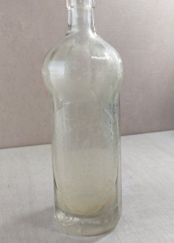 Ancienne bouteille de siphon, Hegedus