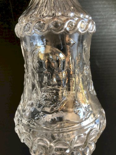 ancienne bouteille en verre souflé style  Legras personnages et fleurs 