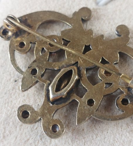 Ancienne broche, art nouveau, en argent / métal argenté