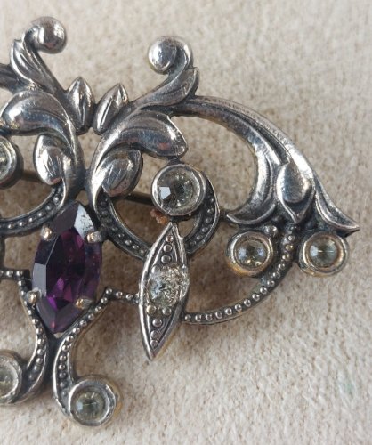 Ancienne broche, art nouveau, en argent / métal argenté