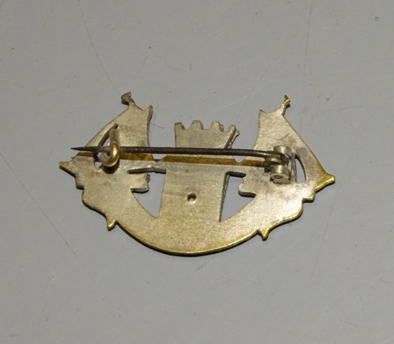 -ANCIENNE BROCHE BORDEAUX METAL ARGENTE COLLECTION BIJOU ANCIEN VITRINE    D