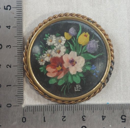 Ancienne broche, décor fleurs peintes mains