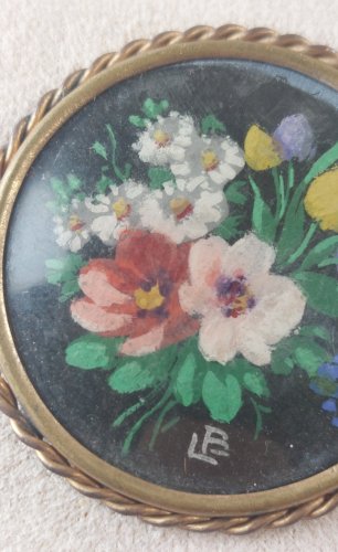 Ancienne broche, décor fleurs peintes mains