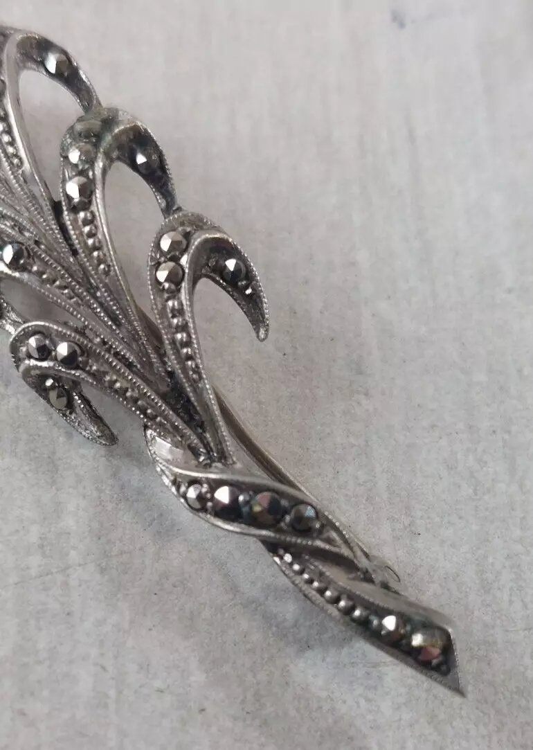 Broche Ancienne En Argent - Décor De Marcassites - Vintage - Occasion Bon état