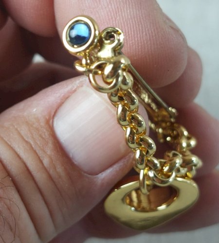 Ancienne broche en métal doré, Boucheron Paris