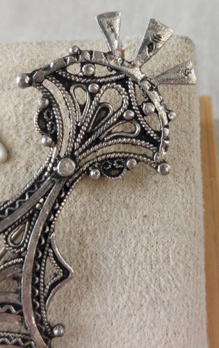 Ancienne broche, forme croix du sud / Agadez, en argent