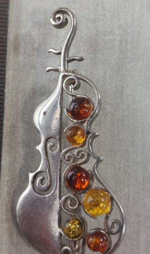 Ancienne broche forme violon / violoncelle, ambre et argent massif, vintage
