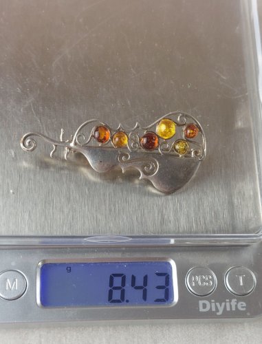 Ancienne broche forme violon / violoncelle, ambre et argent massif, vintage