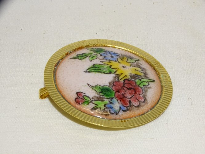 - ANCIENNE BROCHE PENDENTIF EMAILLE EMAIL FLEURS COLOREES METAL Doré BIJOU  D