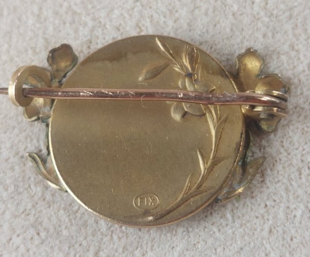 Ancienne broche religieuse, Vierge Marie, en plaqué or FIX, vintage