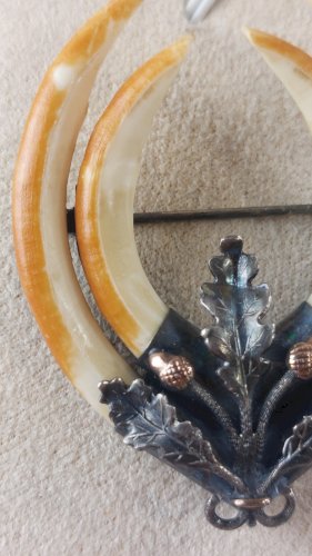 Ancienne broche, trophée de chasse, en argent