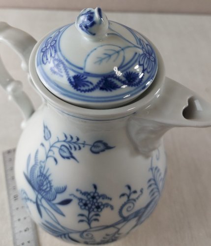 Ancienne cafetière, décor Blue Onion / porcelaine Tchécoslovaquie / Czech