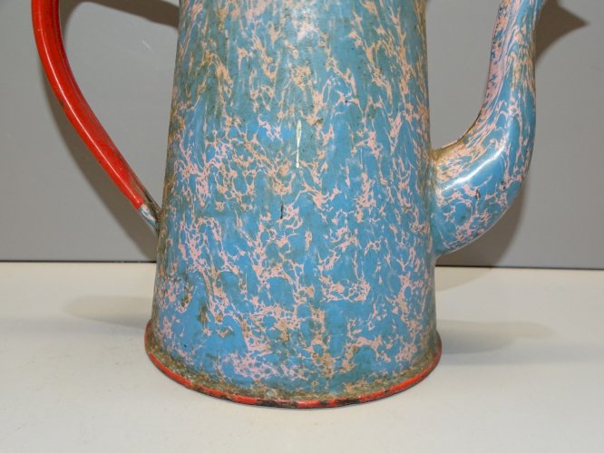 -ANCIENNE CAFETIERE EMAILLEE MARBREE BLEU ET BLANC  COLLECTION DECO    D