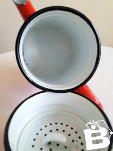 Ancienne cafetière émaillée
