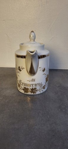 ANCIENNE CAFETIERE EN PORCELAINE ALLEMANDE