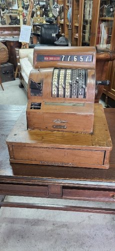 ANCIENNE CAISSE ENREGISTREUSE NATIONAL