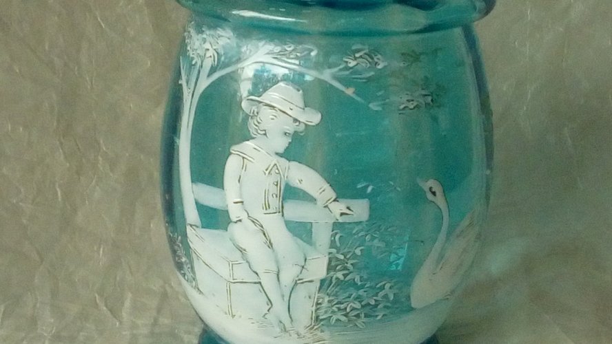 ANCIENNE CARAFE EN VERRE EMAILLEE MARY GREGORY FIN 19 éme**