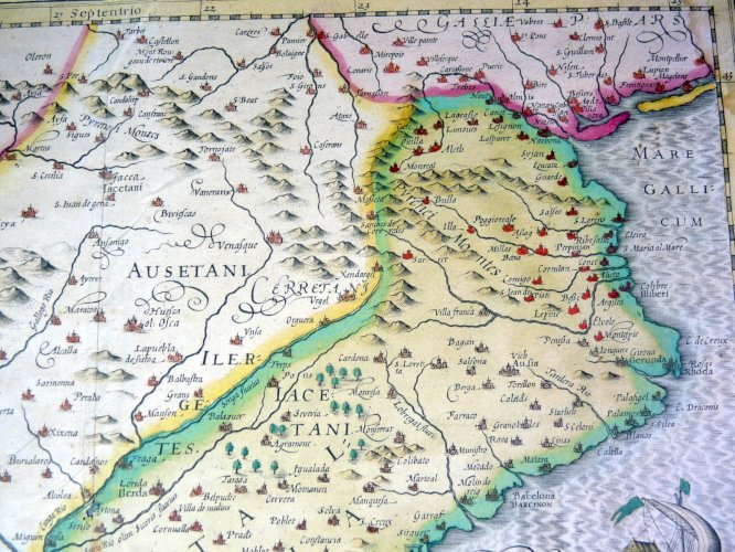Ancienne carte couleurs XVIII° ARRAGONIA ET CATALONIA D : 55 x 44,5 cm