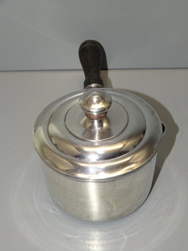 -ANCIENNE CASSEROLE A SAUCE ARGENT Poinçon Charançon avec son COUVERCLE   D