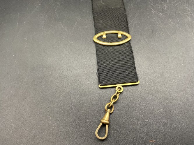 ancienne chaîne de montre à gousset châtelaine . Plaqué or .