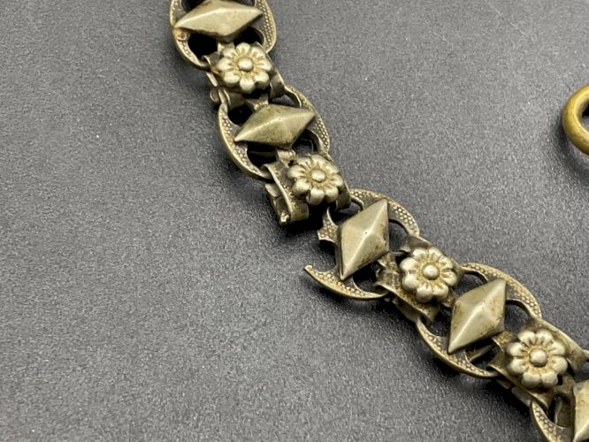 ancienne chaîne de montre à gousset châtelaine .