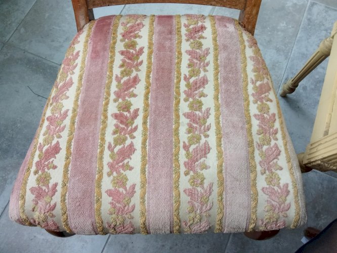 Ancienne chaise à croisillon de chambre Restauration 19 Ème Velours Décor floral