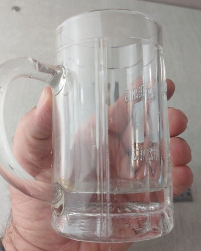 Ancienne chope à bière émaillée, en verre, bière Amos Metz