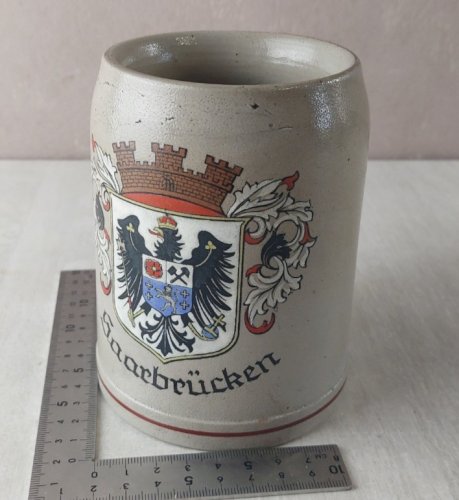 Ancienne chope à bière en grès / Bierkrug, Saarbrücken / Saarebruck