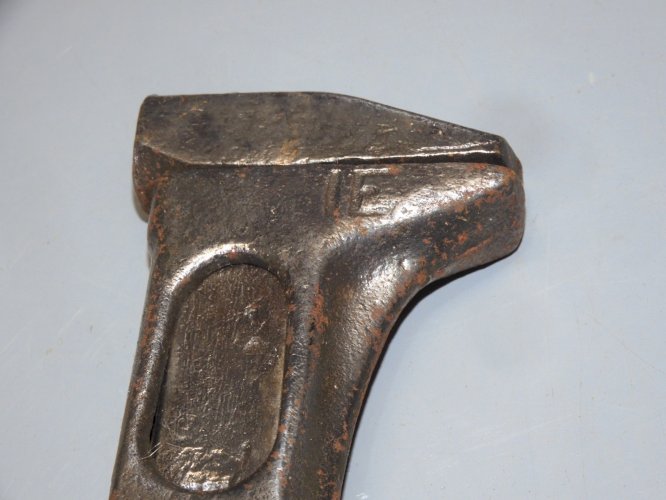 - ANCIENNE CLE ANGLAISE MARTEAU HI OUTIL ANCIEN OLD TOOLS COLLECTION GARAGE  D