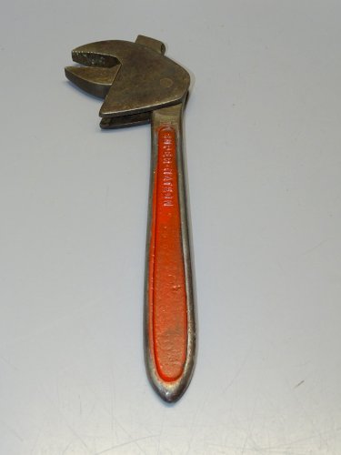 -ANCIENNE CLE MULTIPRISE SUPER MATKON COLLECTION OUTILS ANCIENS DECO GARAGE   D