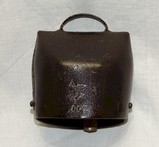 -ANCIENNE CLOCHE DE CHEVRE DEVOUASSOUD 000 METAL ROUILLE VERNIS  ART POPULAIRE D