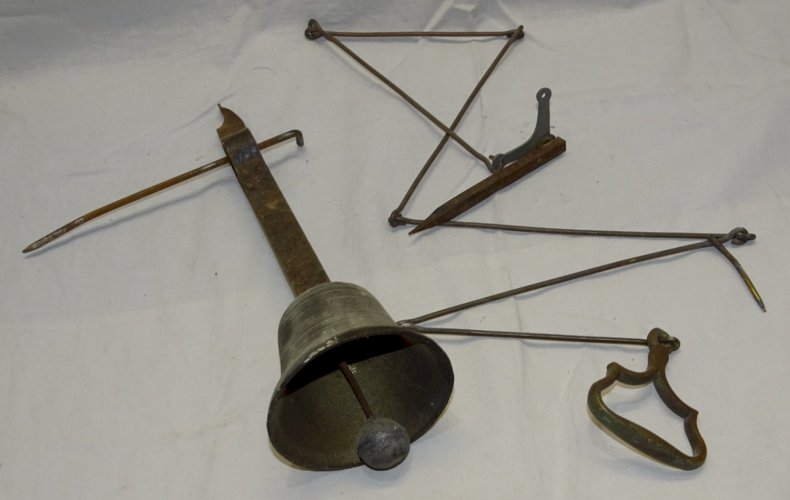 -ANCIENNE CLOCHE DE PORTE D'ENTREE N° 10 avec SYSTEME COMPLET  ET  POIGNEE   D
