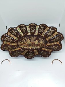 old Asian style papier-mâché basket? in good condition