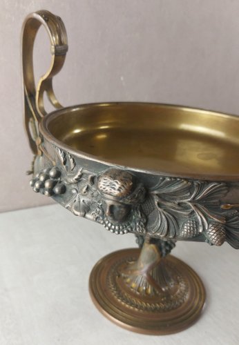 Ancienne coupe en bronze / vide poche, signée Barbedienne
