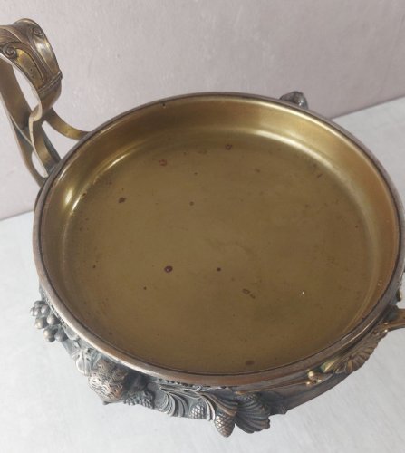 Ancienne coupe en bronze / vide poche, signée Barbedienne