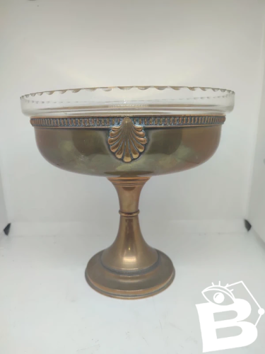 ancienne coupe en laiton avec coupelle en cristal en bon etat