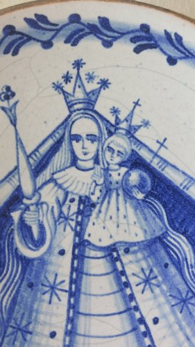 Ancienne coupelle décor Vierge à lenfant, à identifier ^