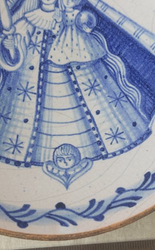 Ancienne coupelle décor Vierge à lenfant, à identifier ^