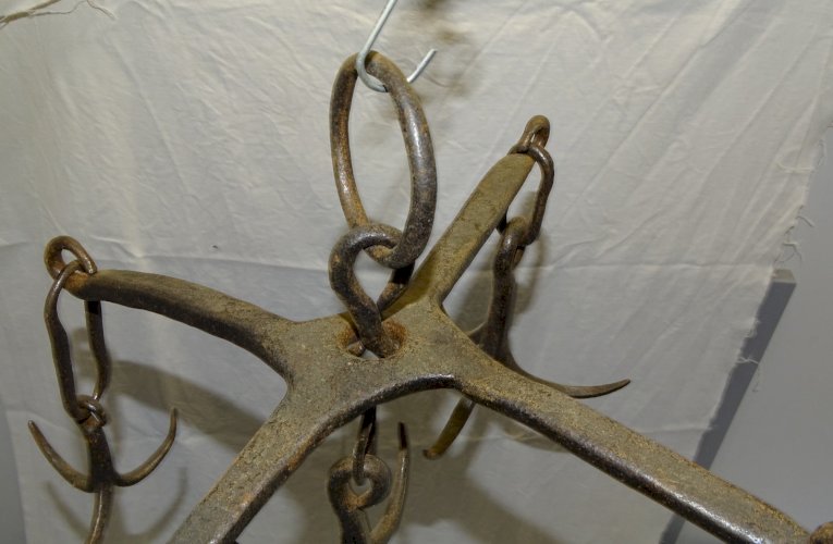 - ANCIENNE COURONNE D'OFFICE CROCHET DE PUITS CHERCHE PUITS FER FORGE déco   D