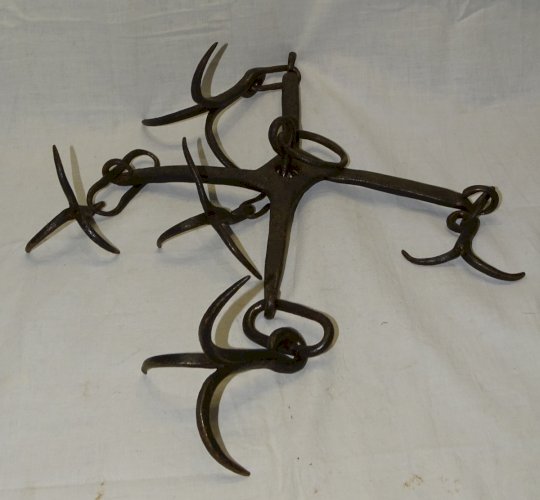 - ANCIENNE COURONNE D'OFFICE CROCHET DE PUITS CHERCHE PUITS FER FORGE déco   D