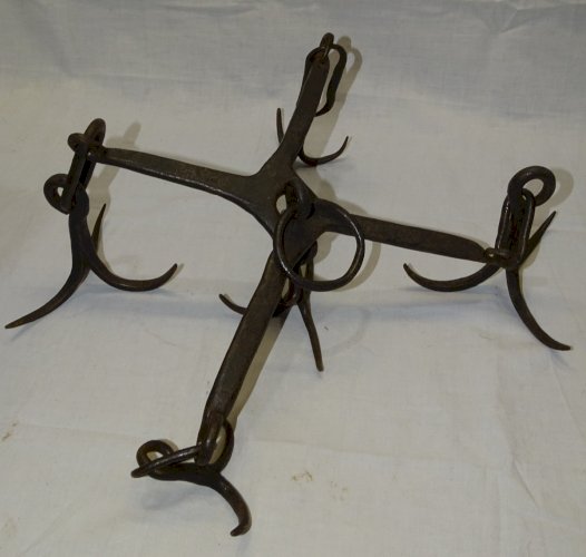 - ANCIENNE COURONNE D'OFFICE CROCHET DE PUITS CHERCHE PUITS FER FORGE déco   D