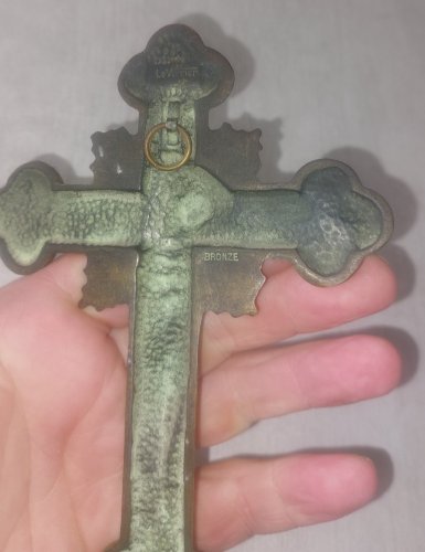 Ancienne croix catholique, en bronze, Max Le Verrier