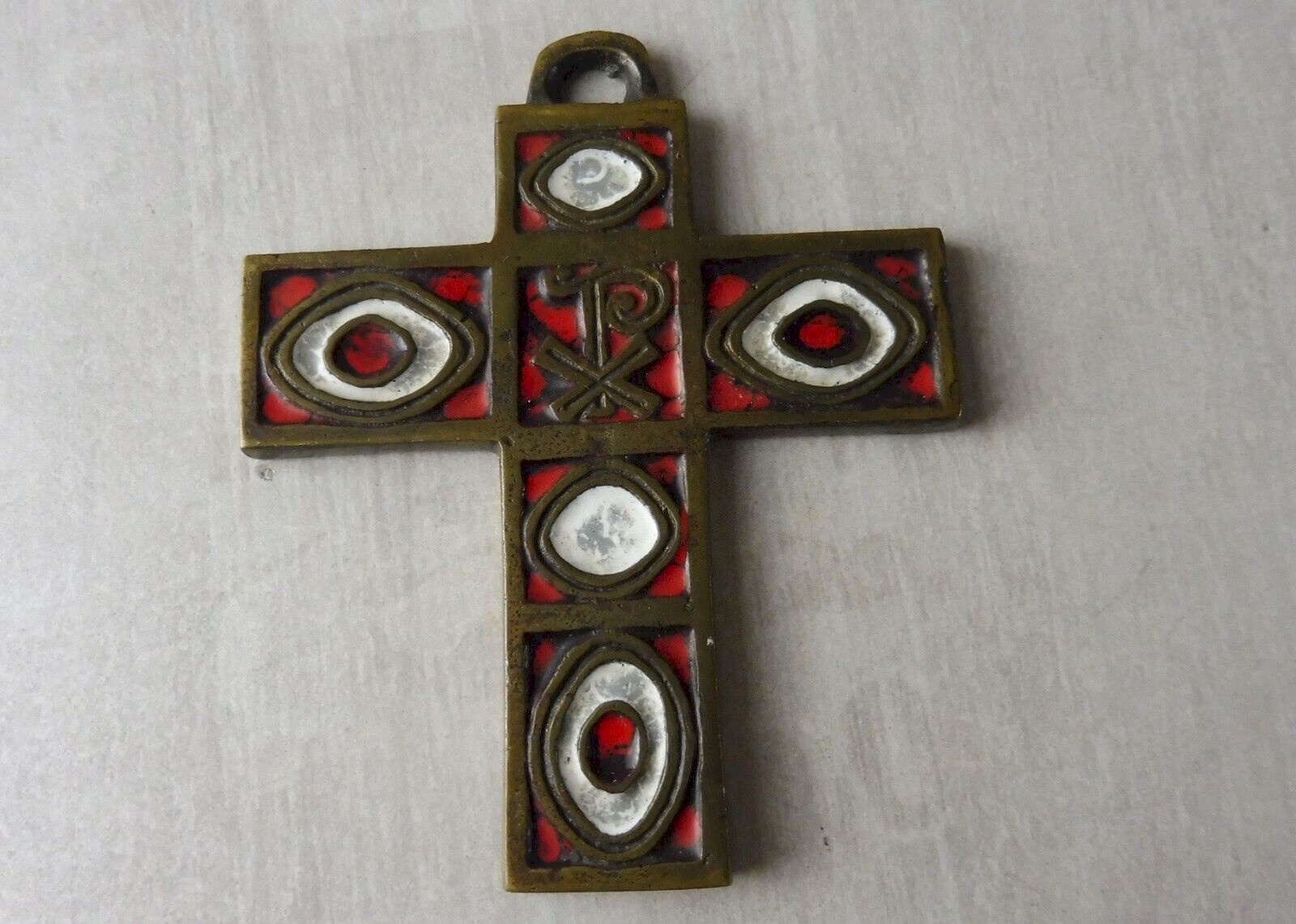 Ancienne Croix Pendentif Française, Crucifix Catholique En Métal Argenté, époque Vintage
