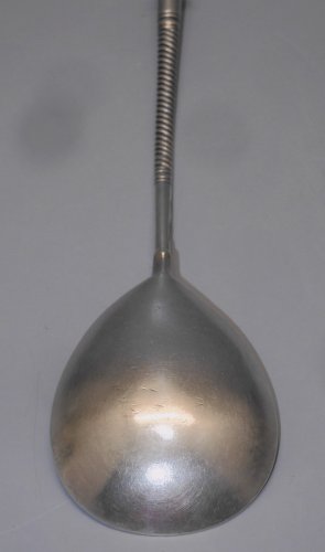 -ANCIENNE CUILLERE A DEMI TASSE ARGENT RUSSE Poinçons CRO & RO 1892 2 CHEVAUX  D