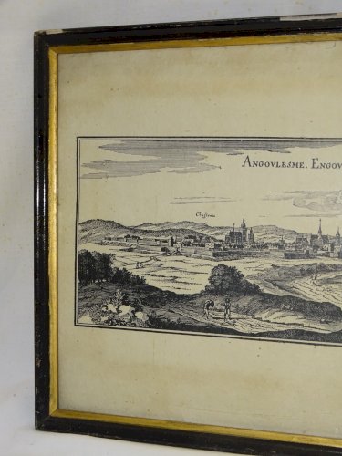 -ANCIENNE EAU FORTE  ANGOULESME ENGOULESME SOUS VERRE CADRE BOIS NOIRCI   D