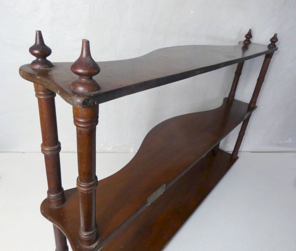 ancienne étagère en bois
