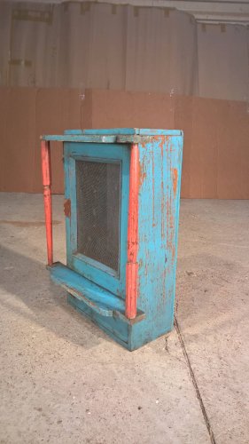 Ancienne étagère murale