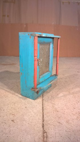 Ancienne étagère murale